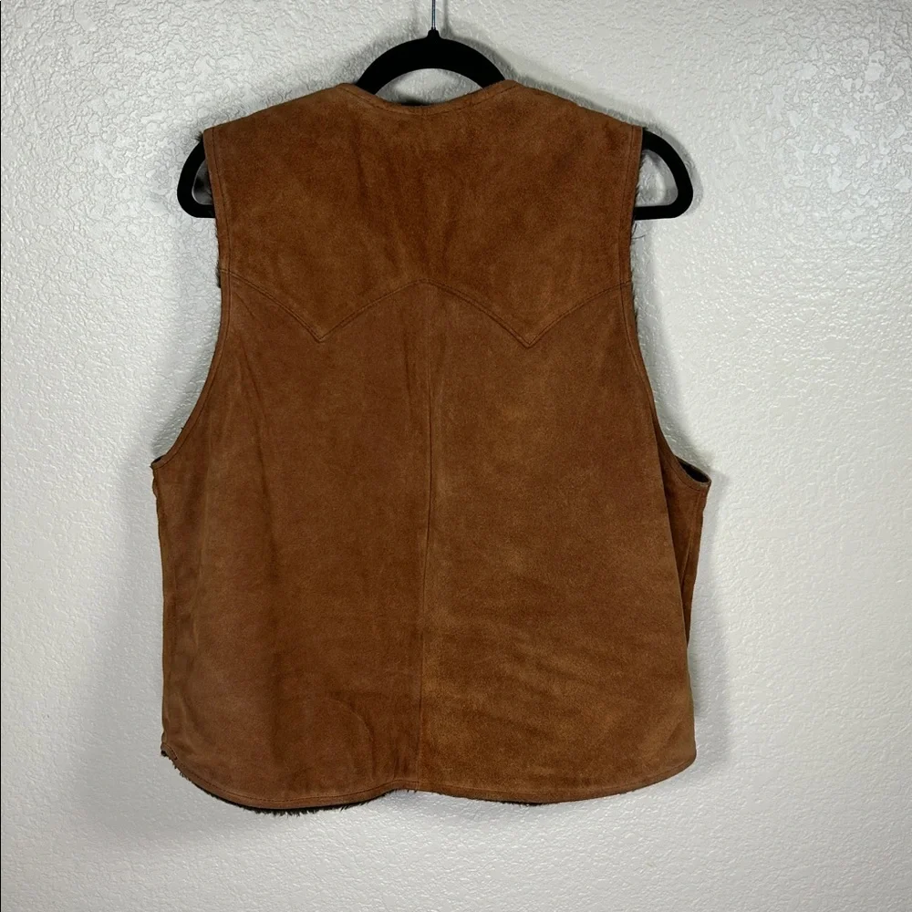 Vintage DeerWear Brown Suede Leather Hunting Vest – Western Outdoors - Picture 3 of 5